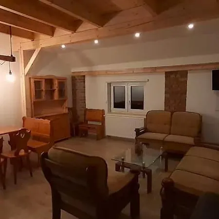 Appartement V Byvalem Mlyne
